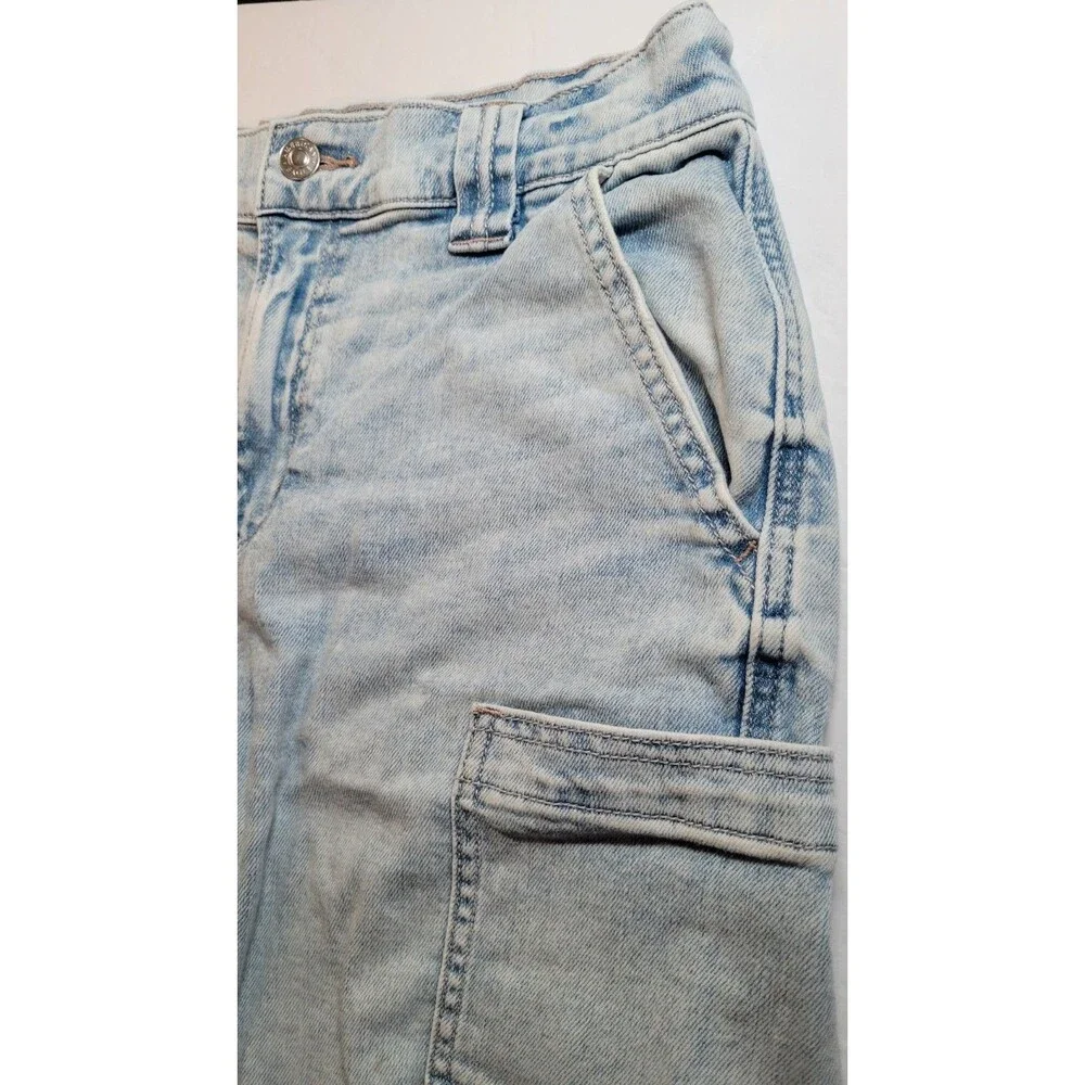 American Eagle Outfitters denim snap slash
